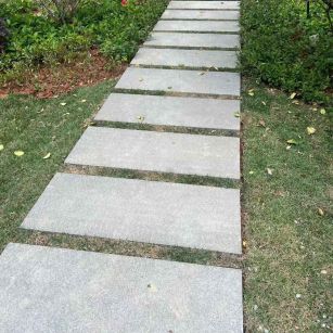 莆田 芝麻黑小区踏步、汀步石铺装效果