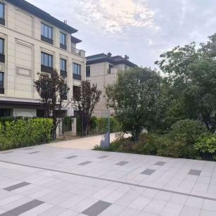 莆田 芝麻白与芝麻白搭配铺装，尺寸1200*600