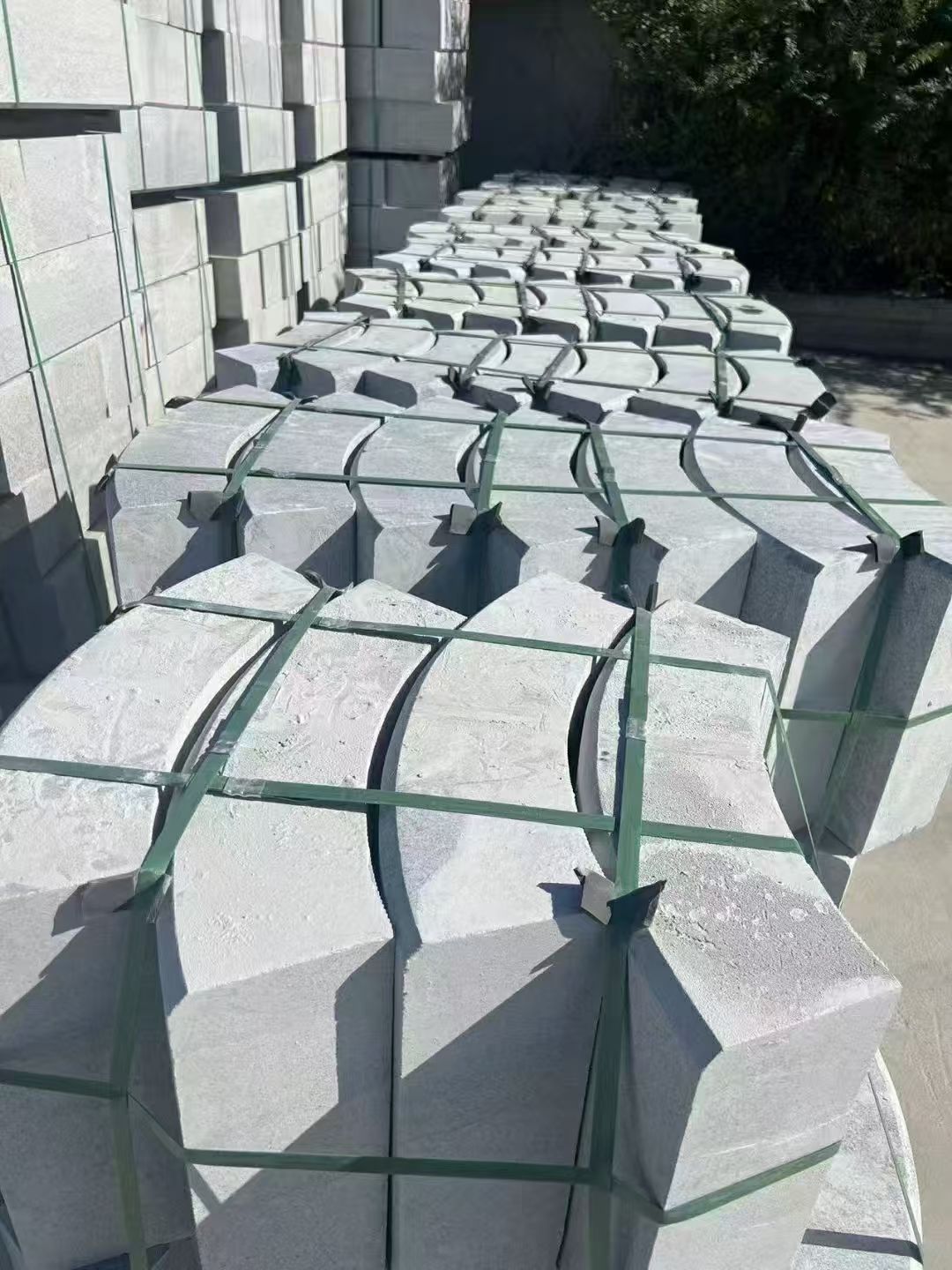 莆田 芝麻灰弧形路沿石