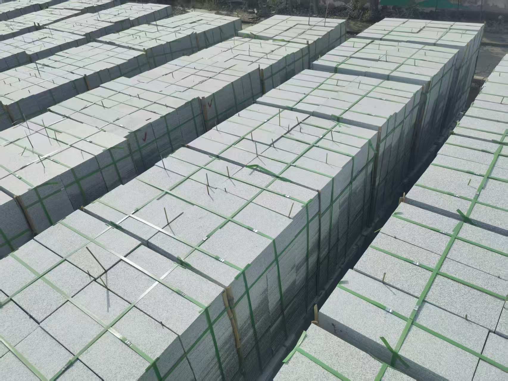 莆田 芝麻白1.8公分火烧300*600地铺，清仓大甩卖