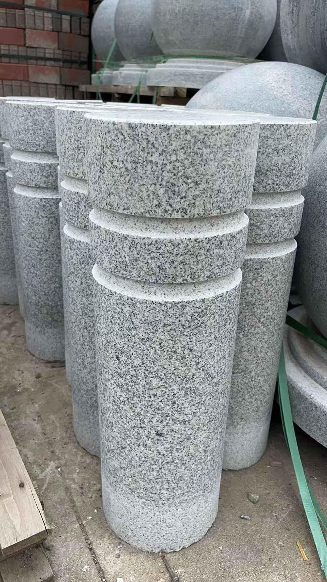 莆田 芝麻白花岗岩挡车柱、隔离柱多少钱