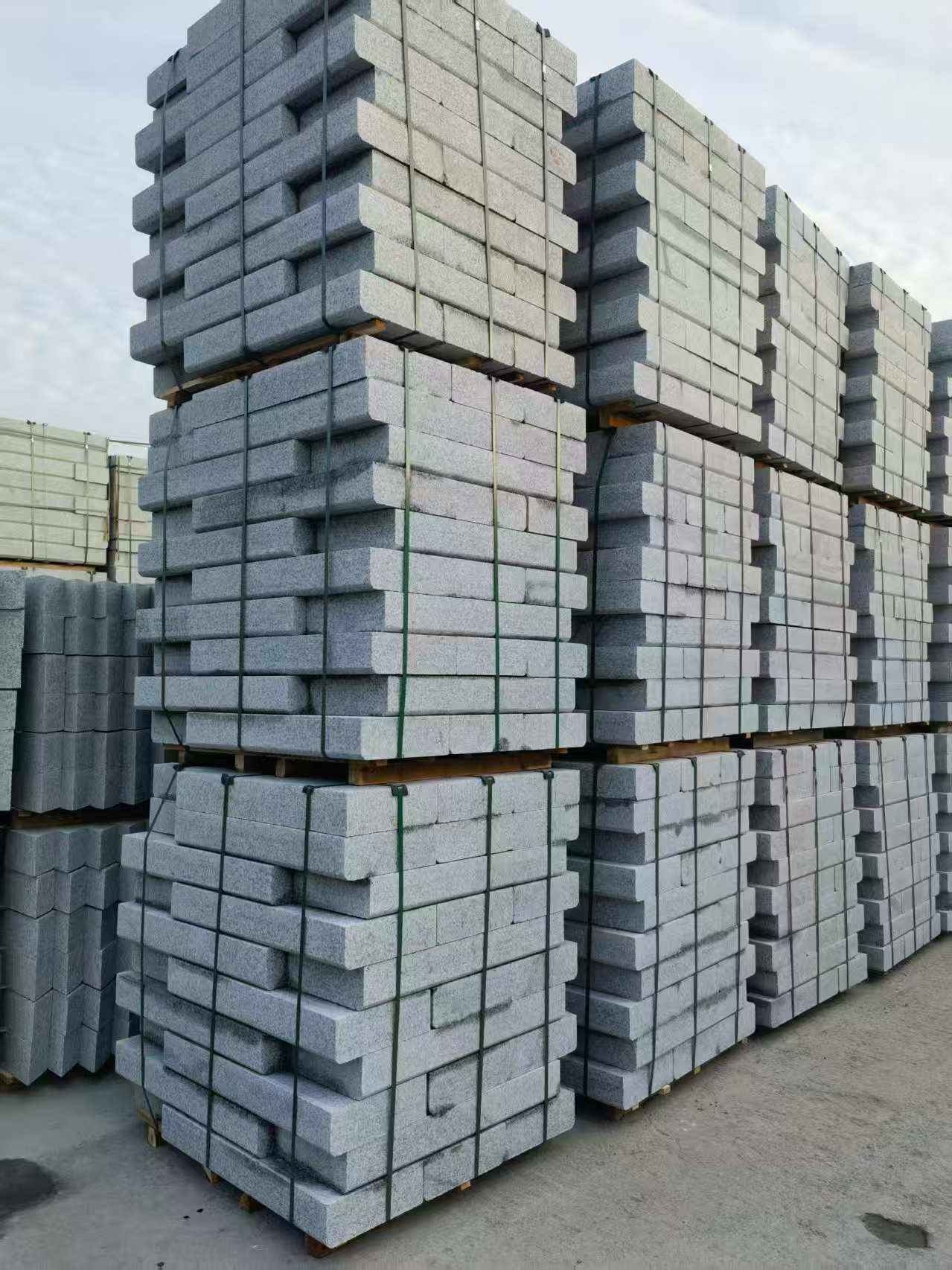 莆田 路沿石（路侧石），颜色一致，尺寸标准