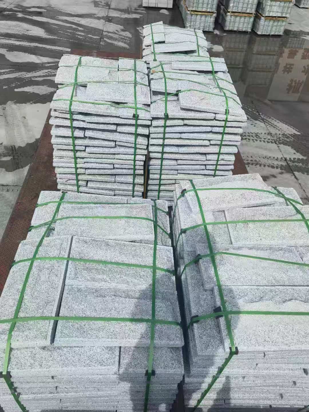 莆田 芝麻白蘑菇石装车出货