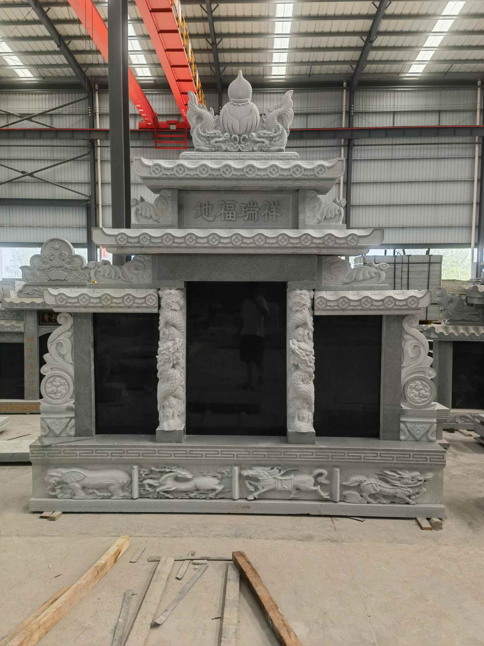 莆田 芝麻灰高档墓碑、土墓，一套也支持定做