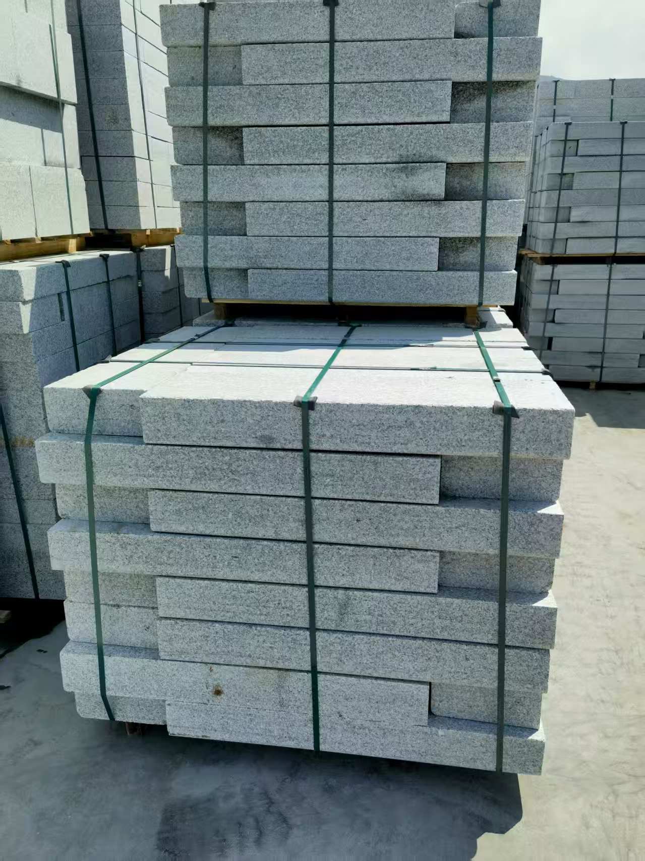 莆田 芙蓉白花岗岩路沿石、平石尺寸标准，色泽均匀