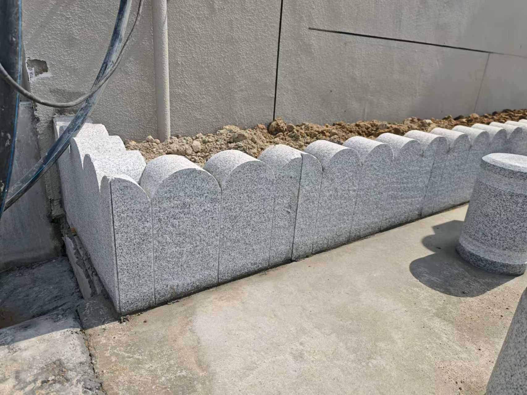 莆田 芝麻白花岗岩花边石铺装效果图